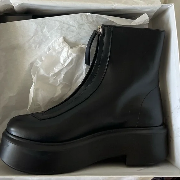 The Row Leather Combat Ankle Boots Size 41 Like New - Picture 11 of 16